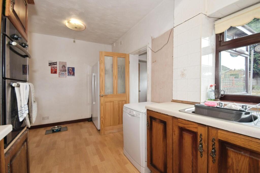 House in Sheffield, South Yorkshire - More