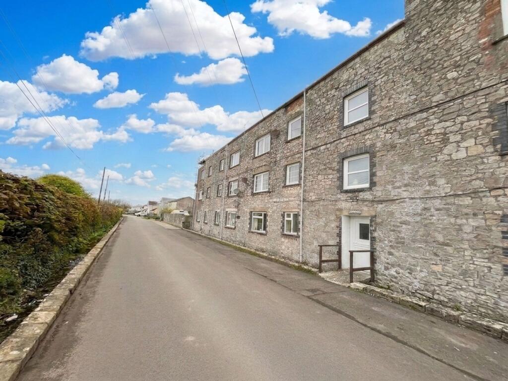 Main image of property: Flat 9, Malthouse Court, Broughton, Cowbridge, The Vale of Glamorgan, CF71 7QR