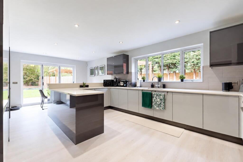 House in Telford, Apley, Hadley and Leegomery - View 2
