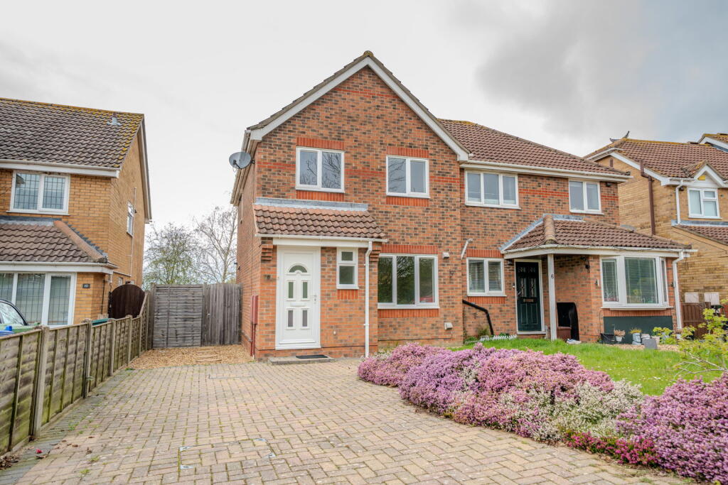 Main image of property: St. Pauls Close, Beccles, NR34 9PT