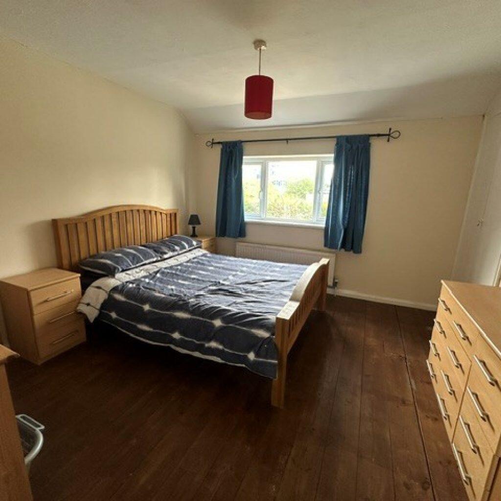 House in Reading - More