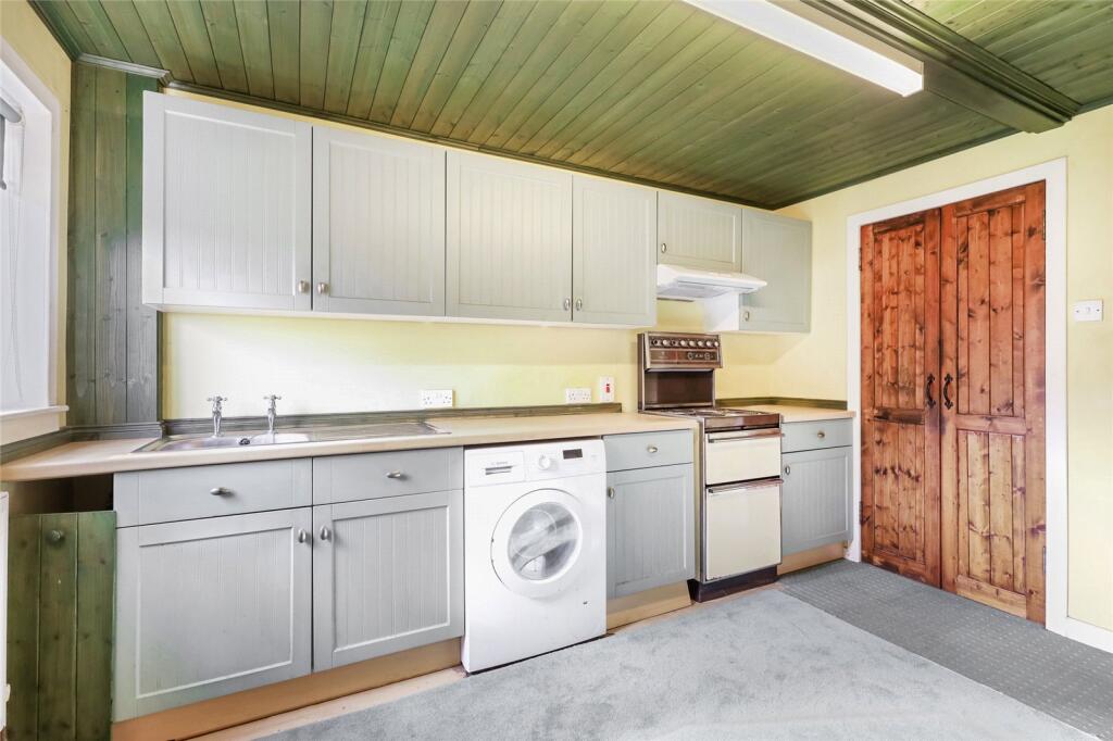 House in Kilmarnock, North Ayrshire - More