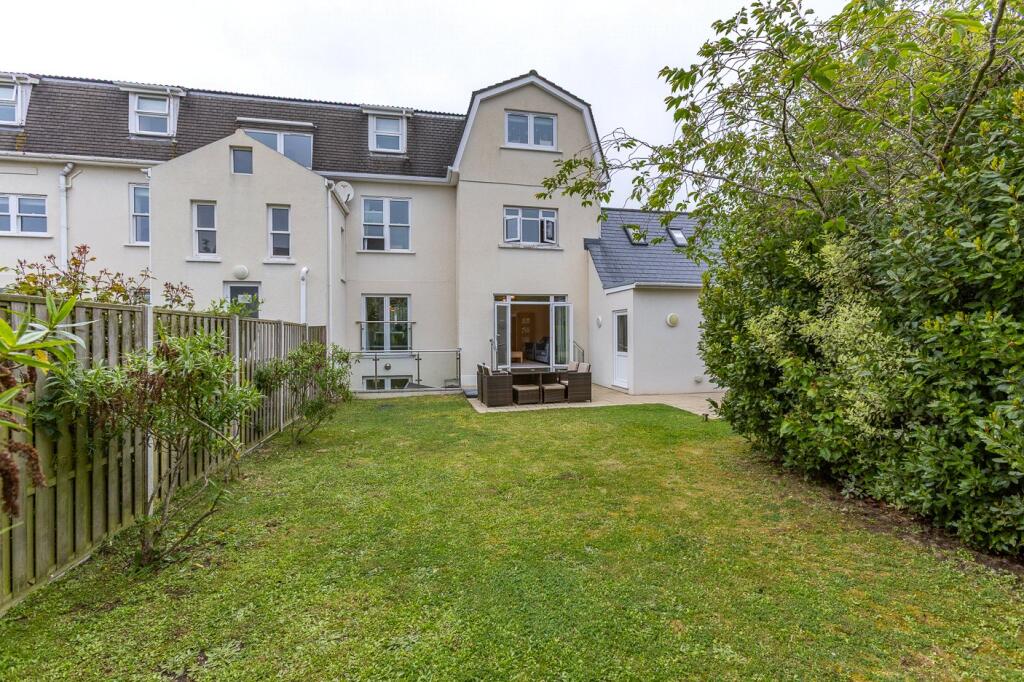Main image of property: 6 St Martins Court, La Rue Maze, St Martin, GY4