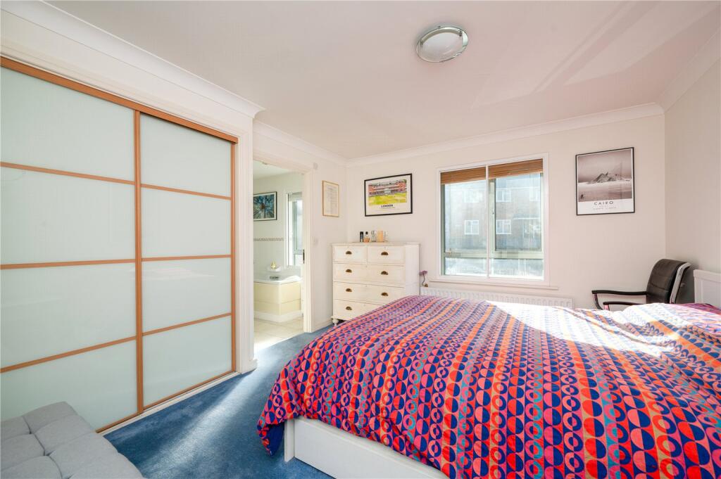 Apartment in St Albans - View 4