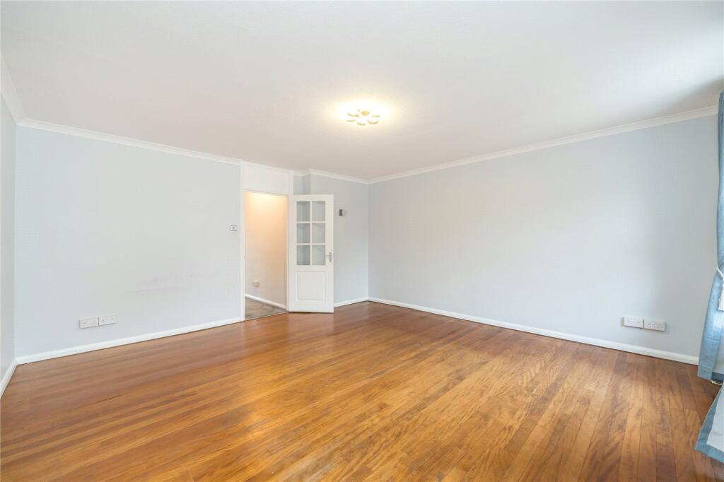 House in London - View 2