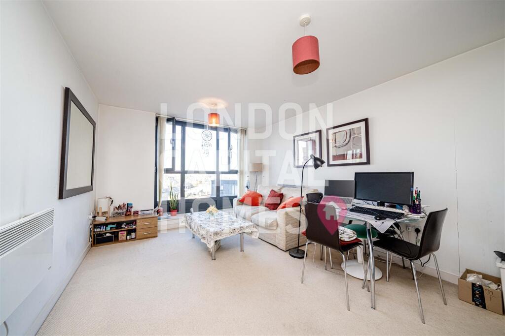 Apartment in London - View 5