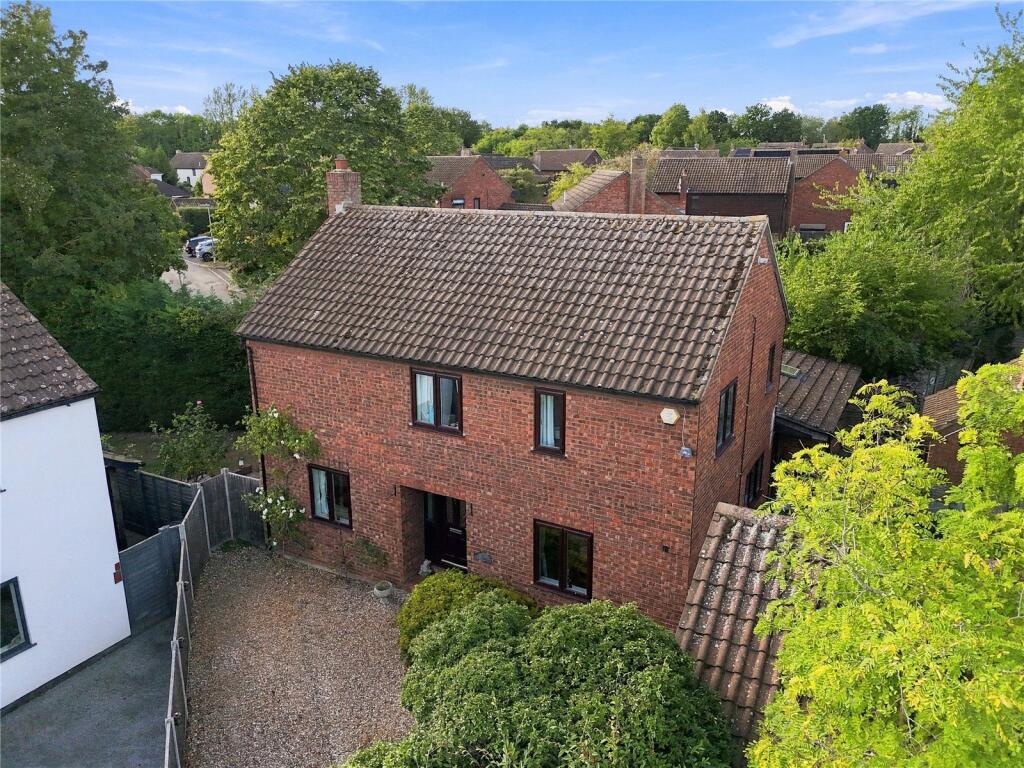 Main image of property: Pages Close, Bishop's Stortford, Hertfordshire, CM23