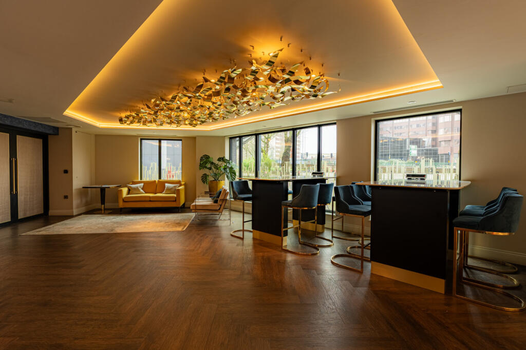 Apartment in Birmingham, West Midlands - View 4