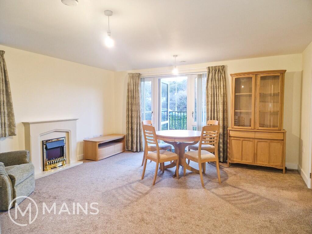 Apartment in Glasgow, East Dunbartonshire - View 2