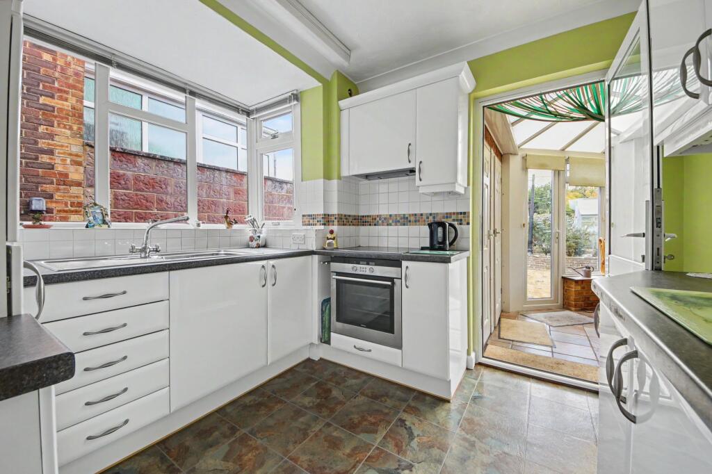 House in Southampton - View 3