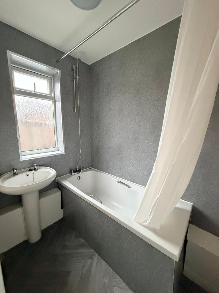 Woodland Crescent, Kelloe, DH6 photo 5