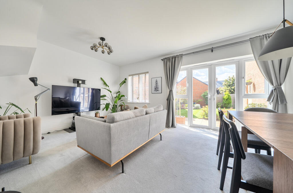 House in Berkshire, Warfield - View 5