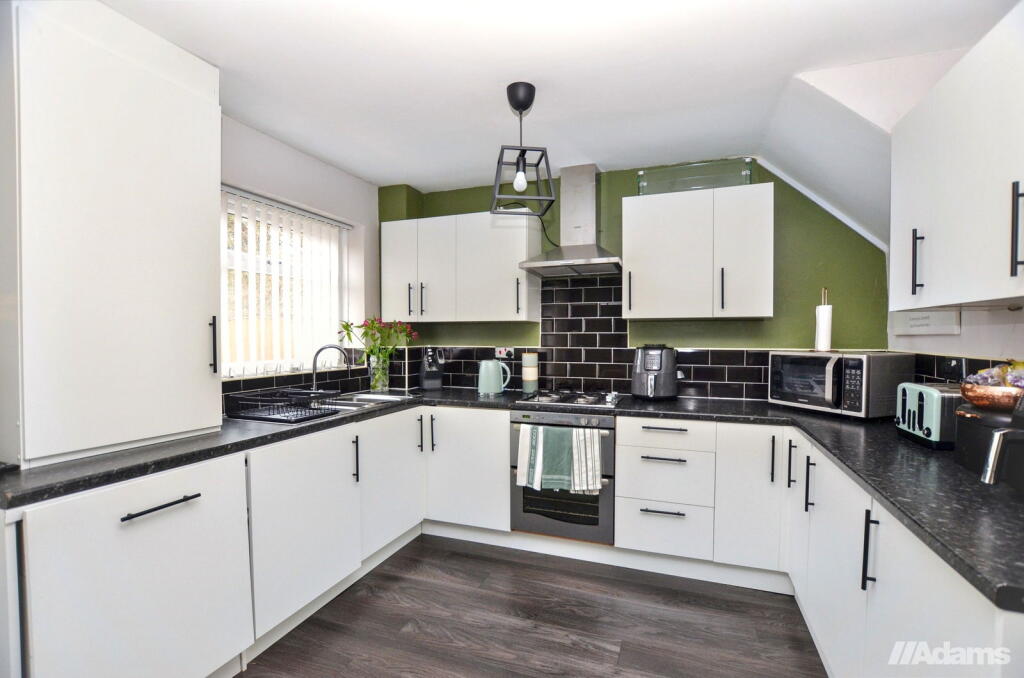 Backford Close, Runcorn photo 4