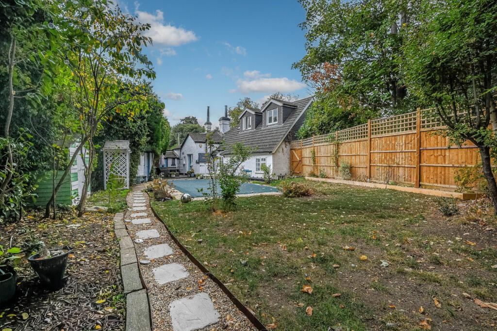 House in London - View 4