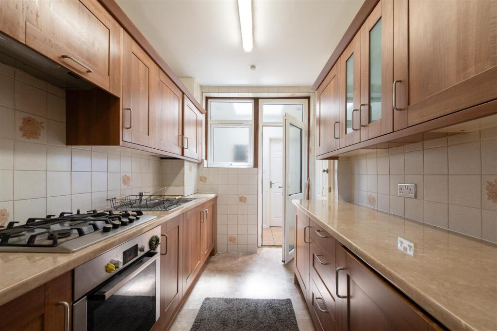 House in London, Oakwood, Southgate - View 5
