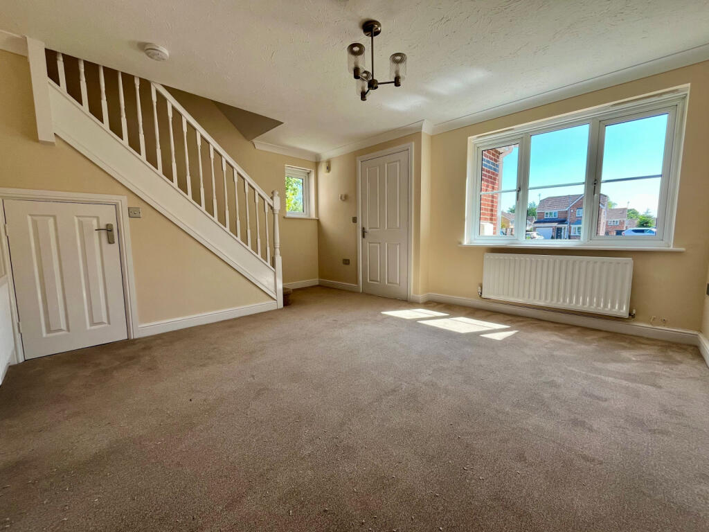 House in Hull, Longhill - View 2