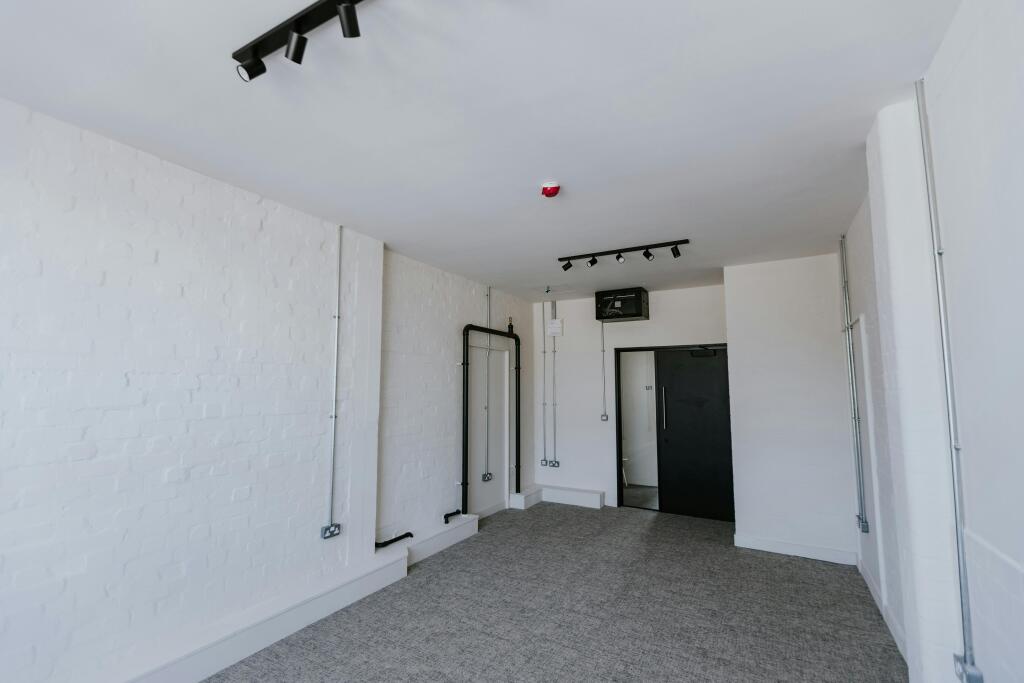 Base Business Space, Managed Office Space – U2