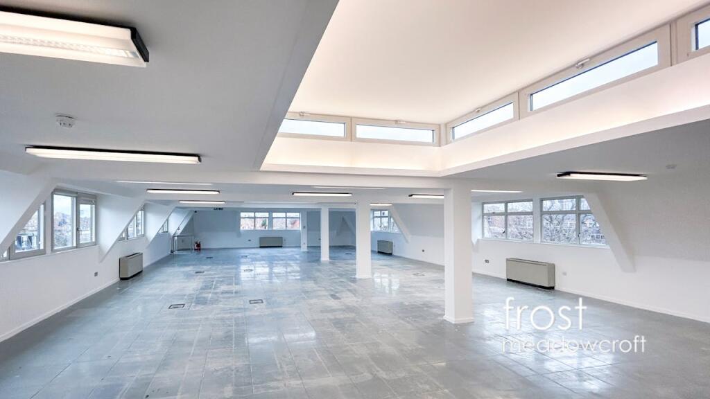 Grove House 27 Hammersmith Grove W6 office to let west london int5.jpg