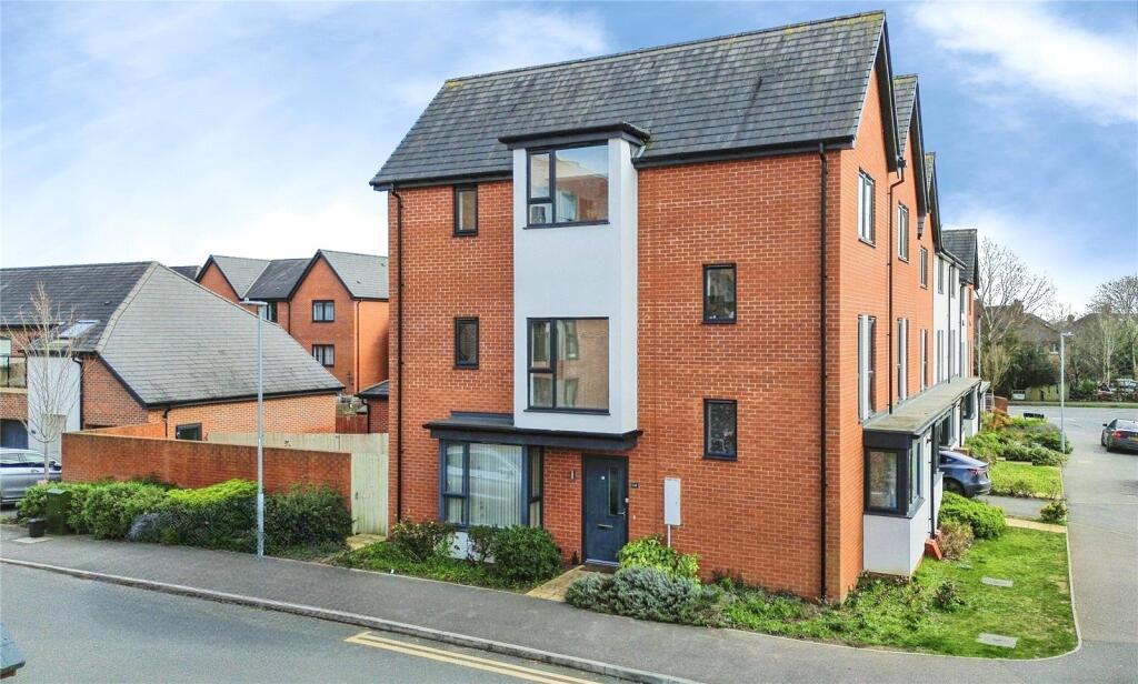 4-bed semi-detached on Ruhemann Street, Reading, Berkshire, RG30, £550,000