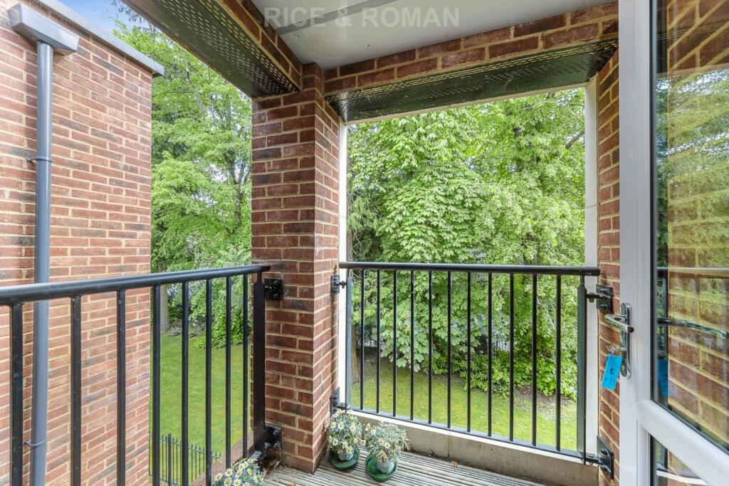 Main image of property: Birch Place, Crowthorne