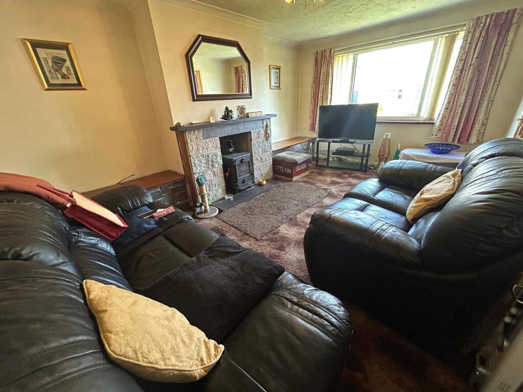 House in Llanfairpwllgwyngyll, Pentre Isaf, Llanfair Pwllgwyngyll - View 4
