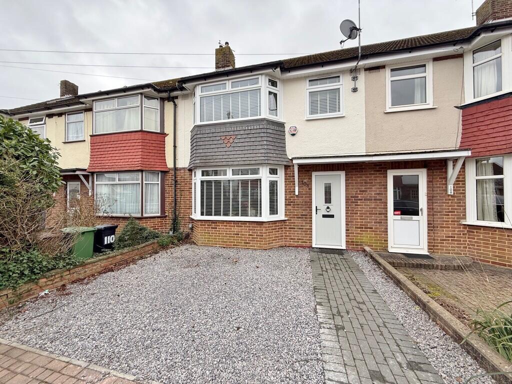 3-bed terraced on Kinross Crescent, Drayton, £385,000
