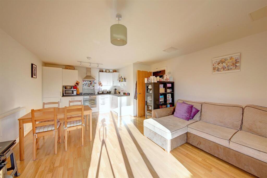 Apartment in London - View 4