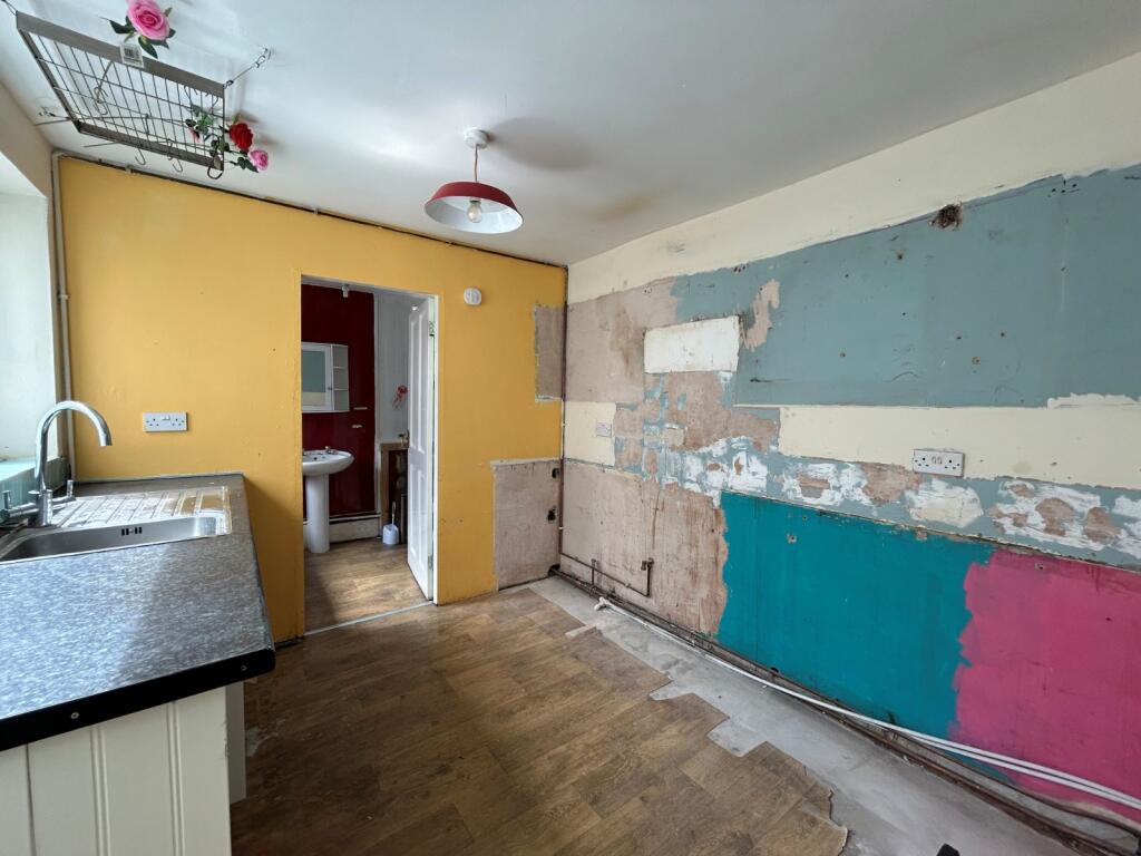 Springhead Terrace, Loftus, Saltburn-by-the-Sea, North Yorkshire, TS13 photo 4