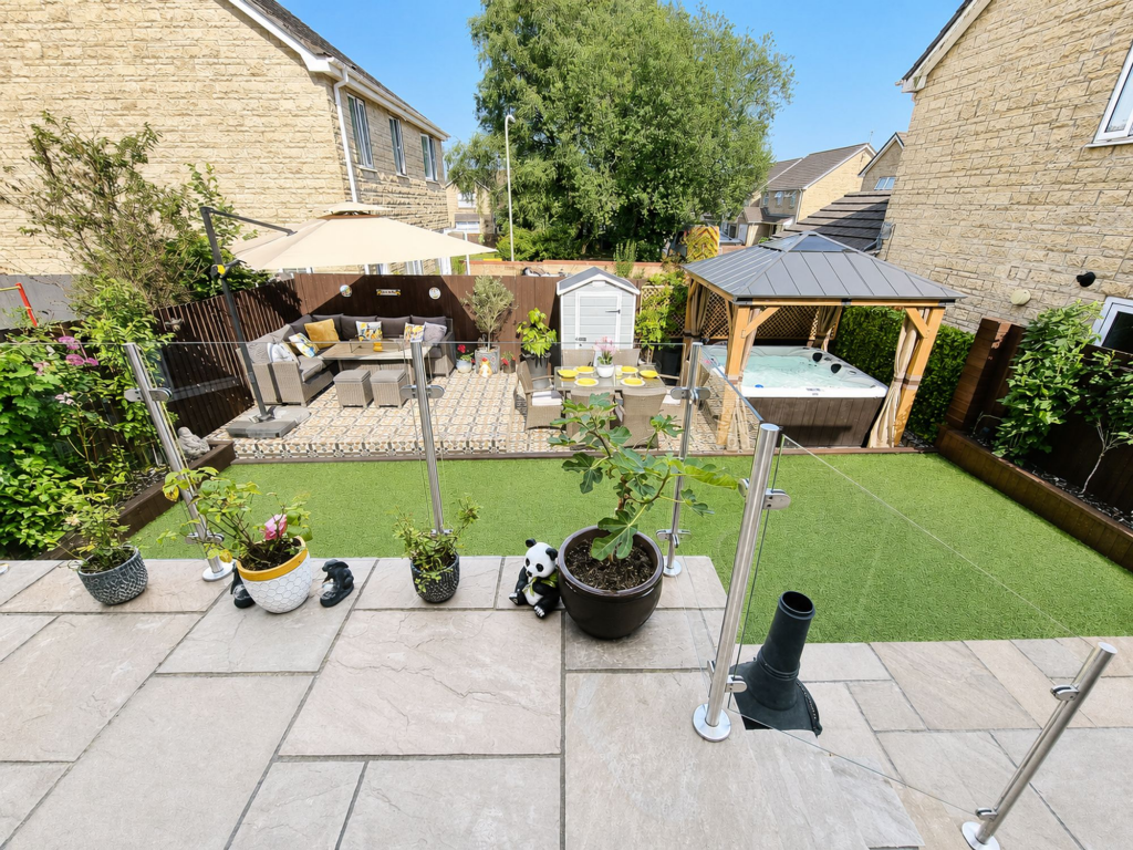 Main image of property: Parc Derllwyn, Tondu, CF32