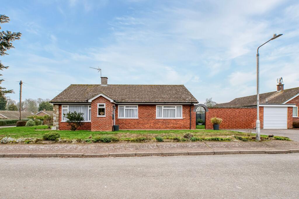 2-bed bungalow on Bourne Close, Long Stratton, £350,000