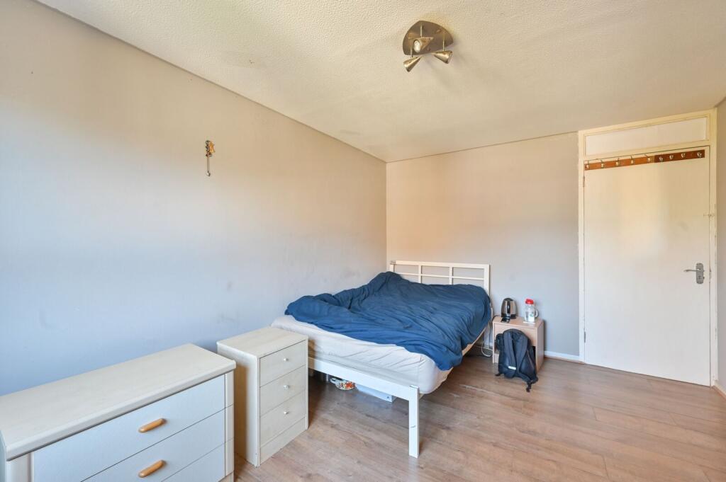 South Lambeth Road, Stockwell, London, SW8 - View 4