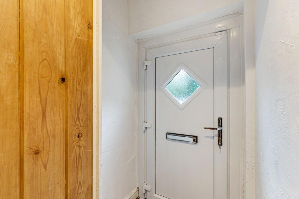 116 Blackburn Road, Egerton, Bolton, BL7 9SB photo 3