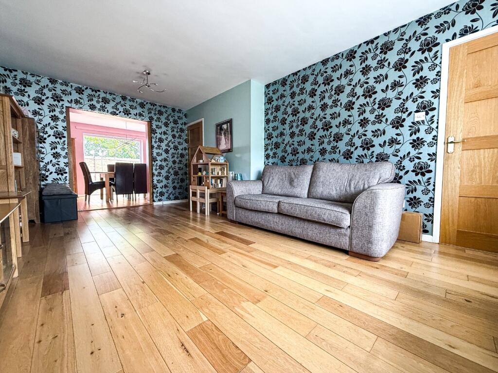 House in Taunton, Dowslands - More