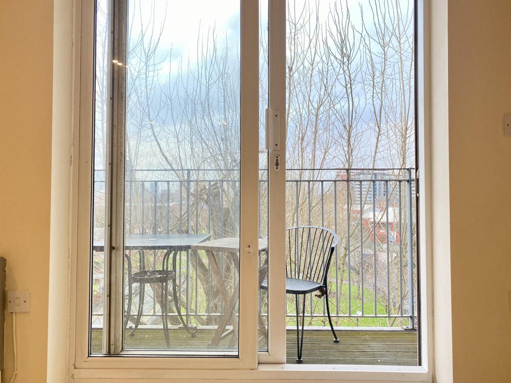 Apartment in Manchester - View 3