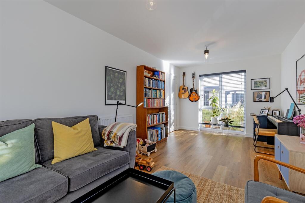 Blackthorn Mews, Wingerworth, Chesterfield - View 4