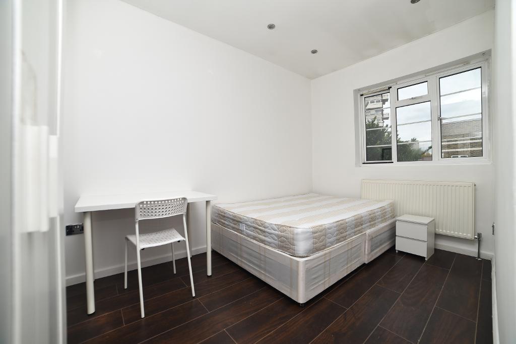 Main image of property: Galsworthy Avenue, London, E14 7SH