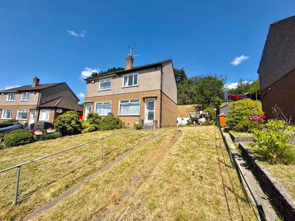 2-bed semi-detached on Kinglass Road, Glasgow, G61, £179,950
