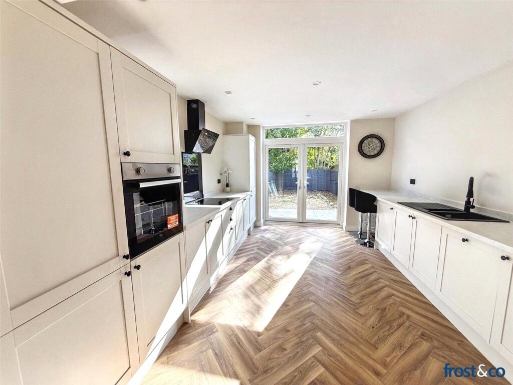 Florence Road, Poole, Dorset, BH14 photo 4