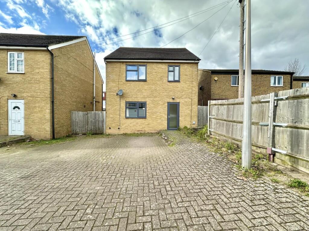 Main image of property: Copthorne Mews, Hayes, , UB3 4BN
