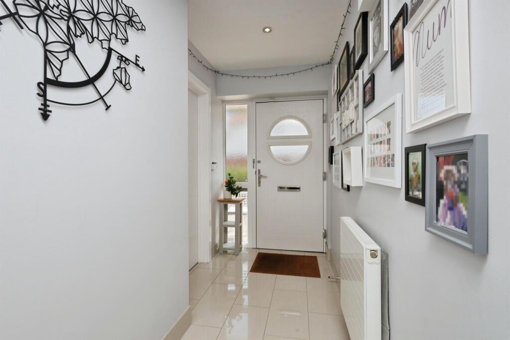 West Close, Polegate photo 3