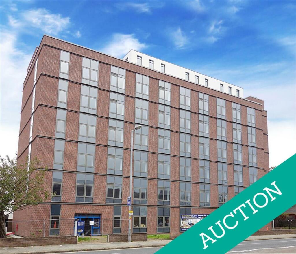 2-bed flat on Crosby Road North, Waterloo, Liverpool, £85,000
