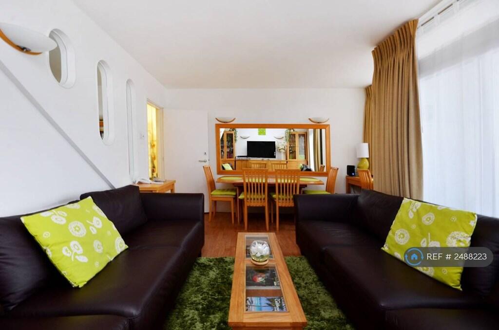 2 bedroom maisonette for rent
