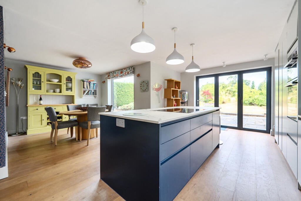 Kidmore Lane, Sonning Common, Reading, Oxfordshire, RG4 photo 3