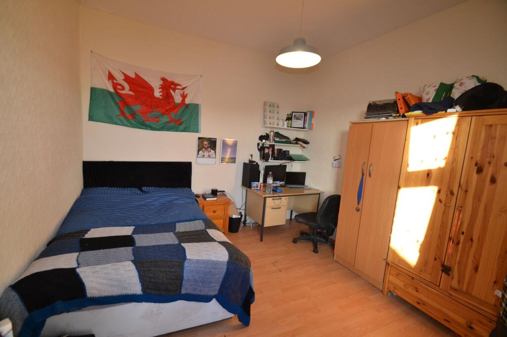 1 bedroom house share for rent