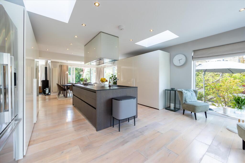 House in Bath - View 3