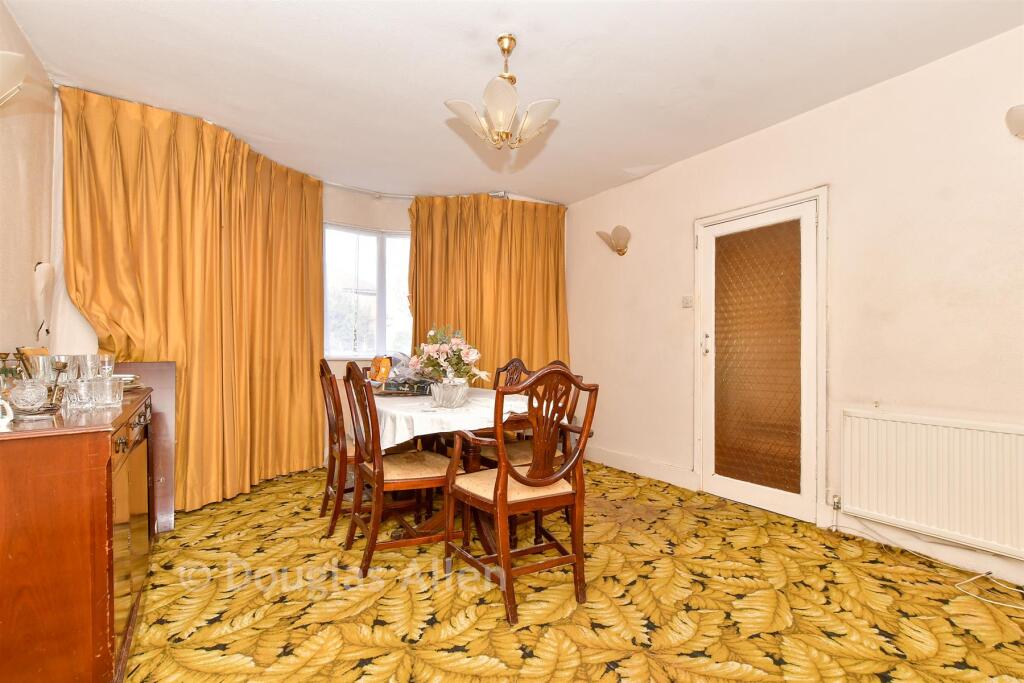 Main image of property: New Road, Chingford