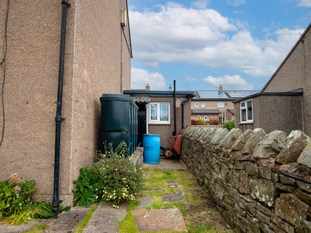 House in Brough, Church Brough - More