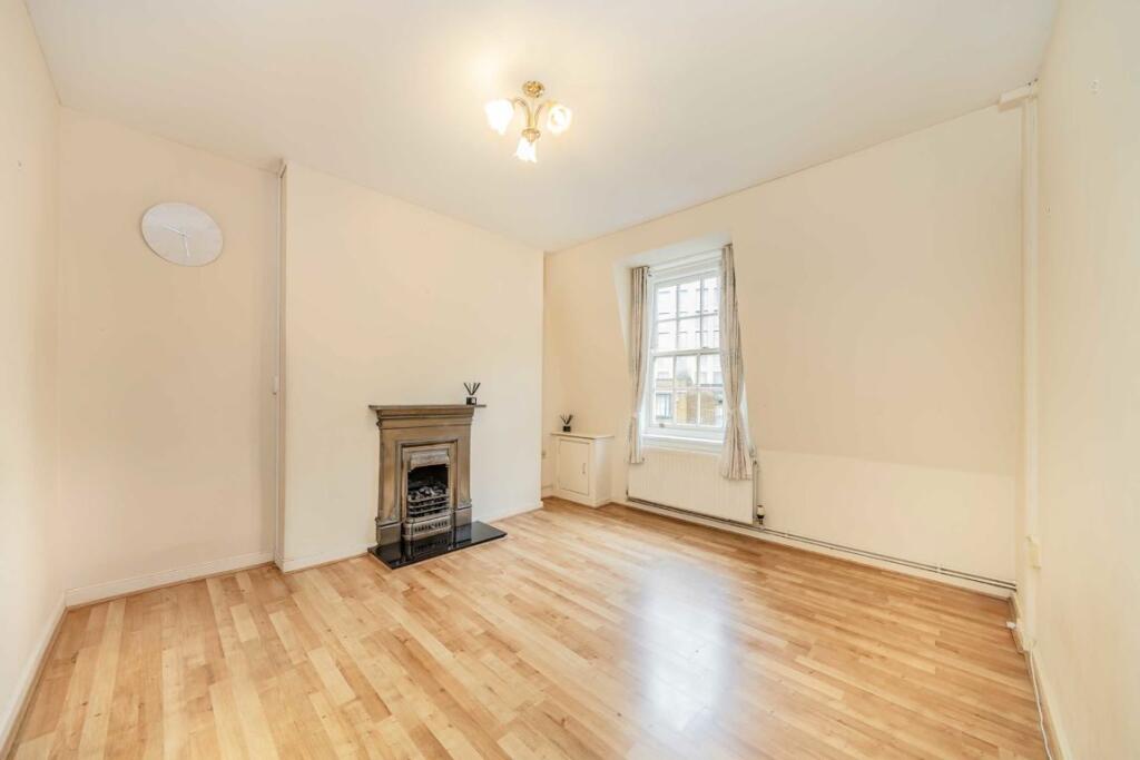 Main image of property: Willow Place, London