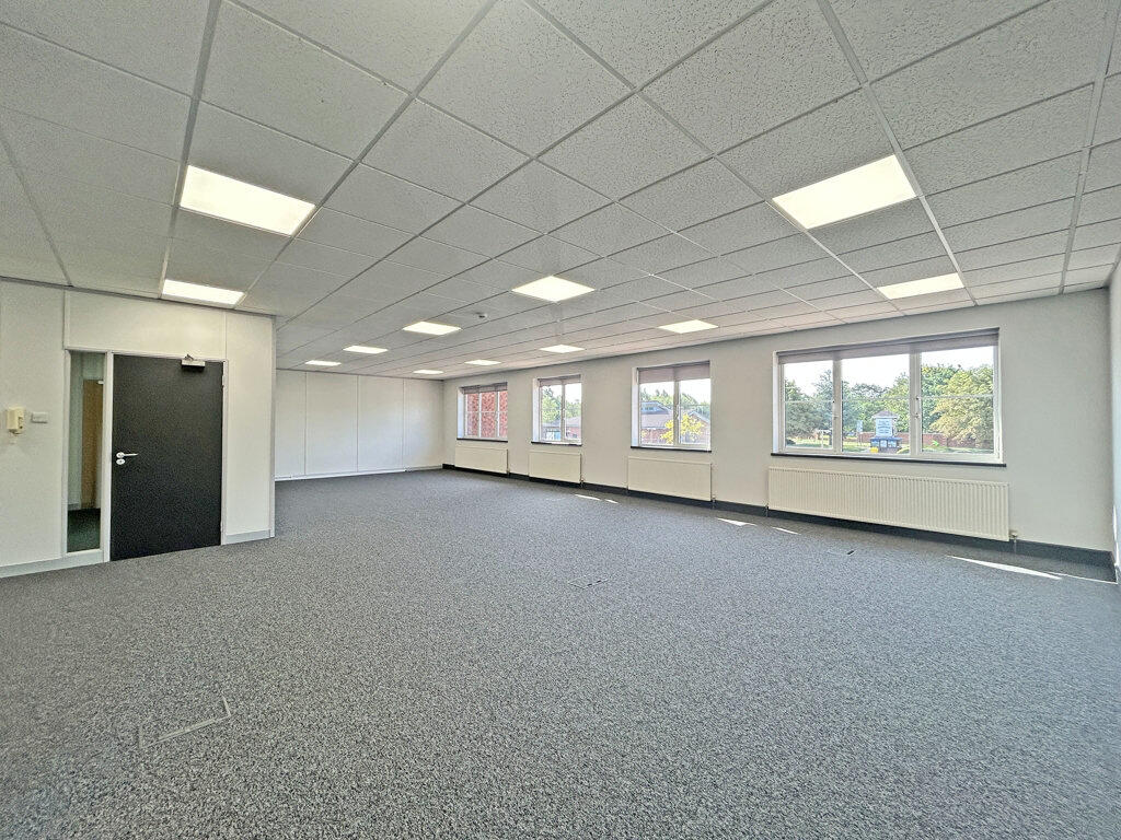 Suite 1E