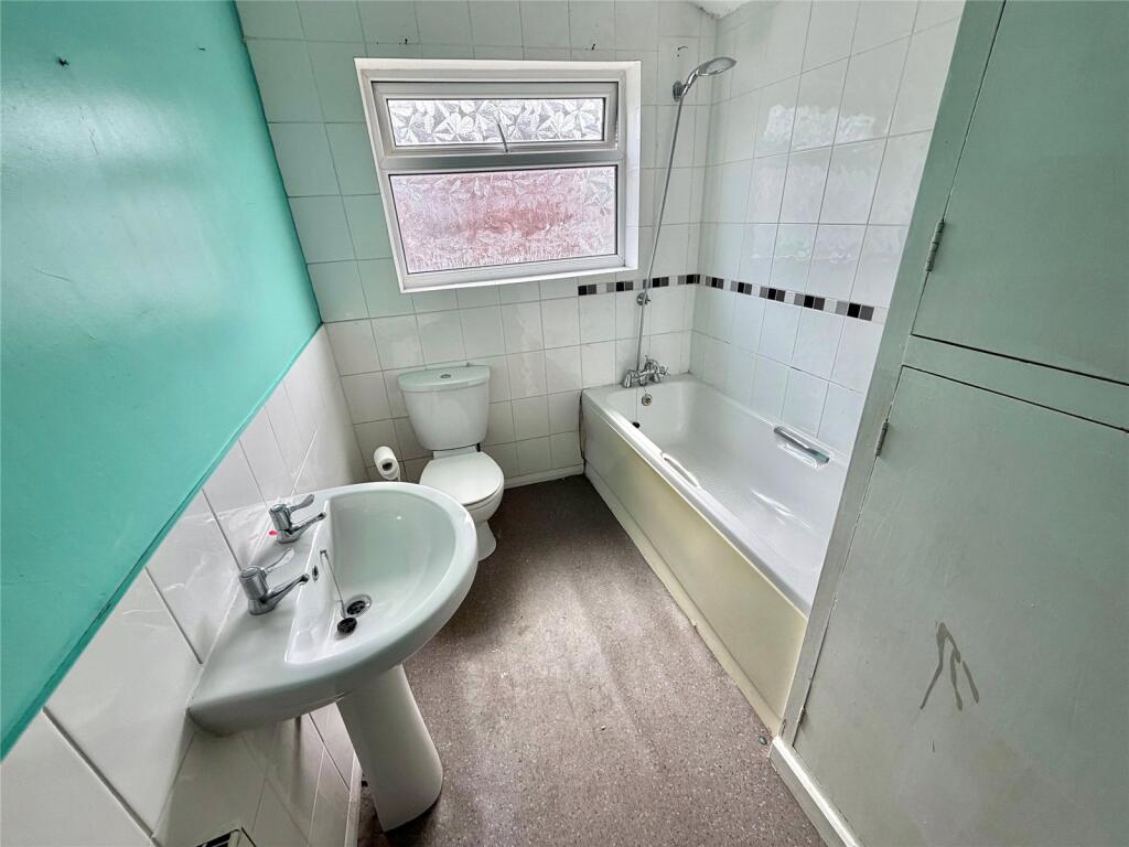 House in Doncaster - View 4